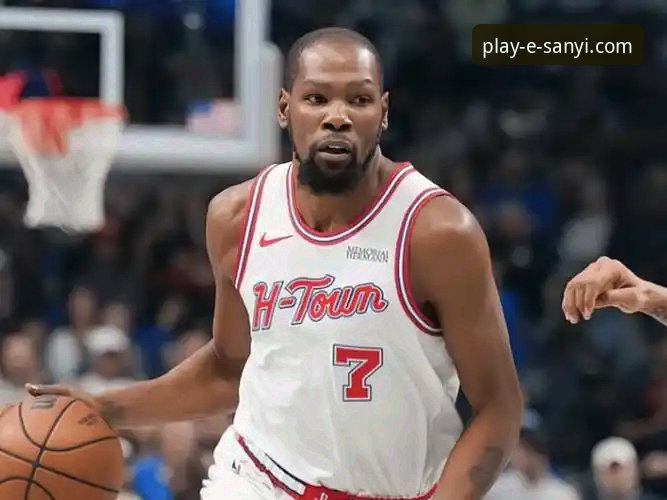 NBA常规赛火箭大胜尼克斯最新动态：杜兰特27分引领三连胜